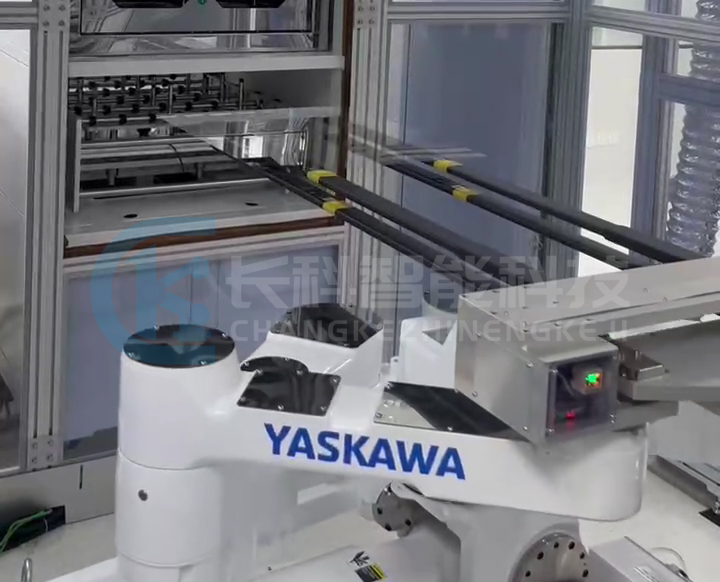 安川機器人取放鈣鈦礦玻璃基板